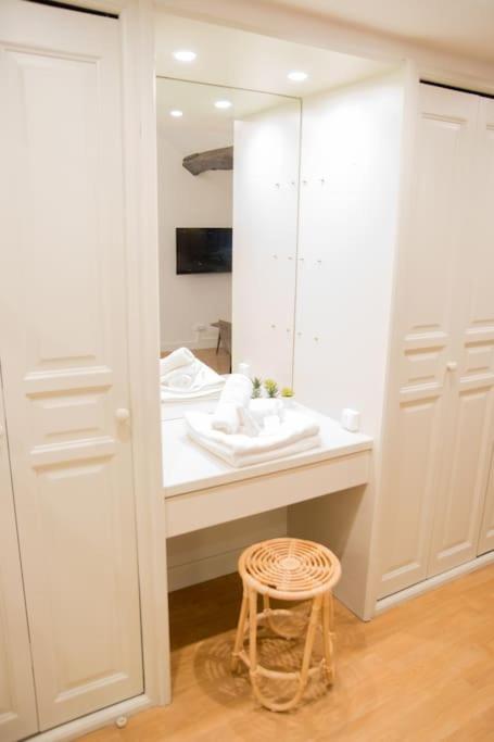 Spacious Studio In Paris Hyper Center - Smart Tv & Wifi - 4P Exteriör bild